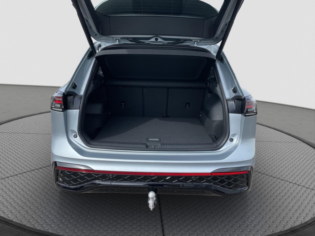 Tiguan R-Line 2.0 TDI 4MOTION DSG*AHK*Navi*ACC*