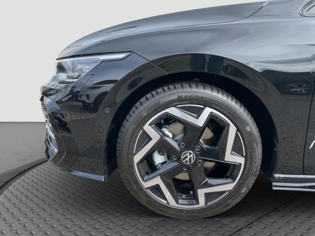 Golf Variant VIII R-Line 1.5 eTSI DSG*AHK*Panodach*Navi*