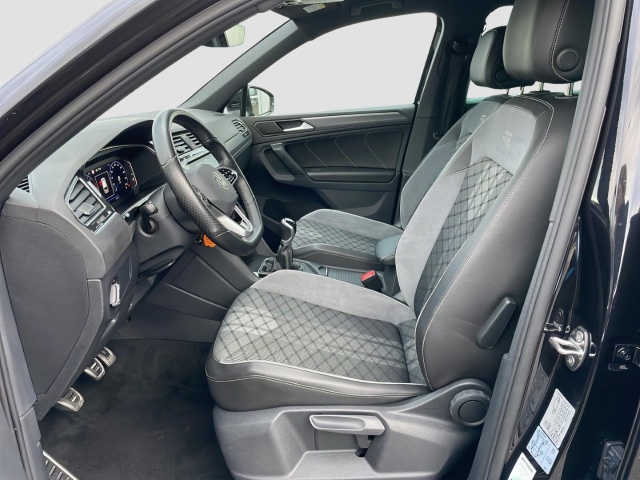 Tiguan R-Line 2.0 TDI*AHK*Navi*LED*
