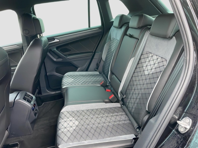 Tiguan R-Line 2.0 TDI*AHK*Navi*LED*