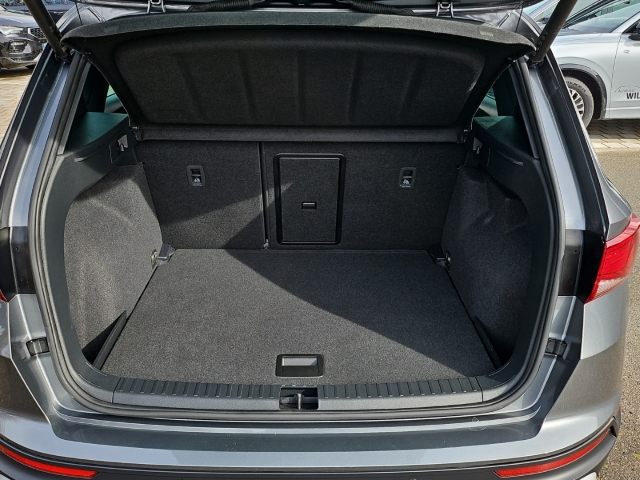 Ateca Xperience 1.5 TSI *DSG*Navi*AHK*LED*RüKa*