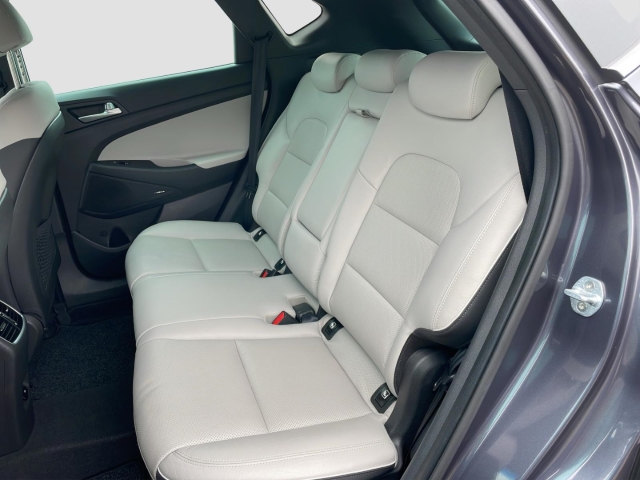 TUCSON Premium 4WD*PANO*NAVI*ACC*