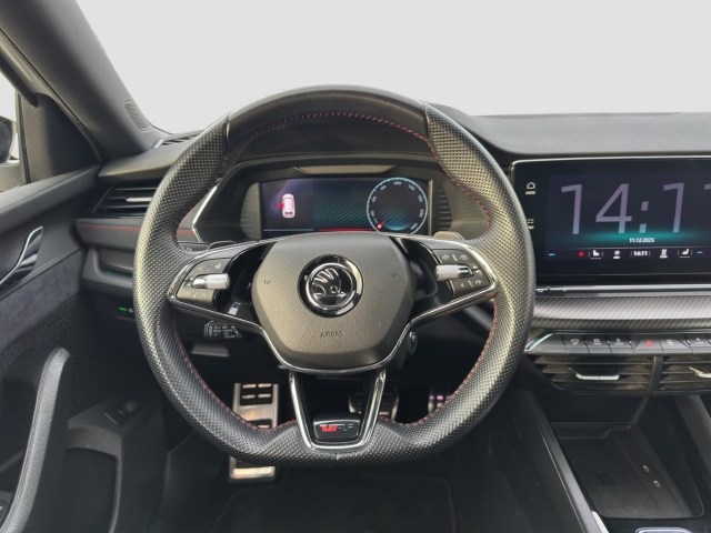 Octavia Combi RS 2.0 TDI DSG*PANO*LED*HEAD-UP*