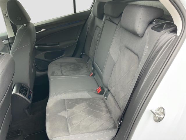 Golf VIII Life 2.0 TDI*PANO*Navi*LED*ACC*