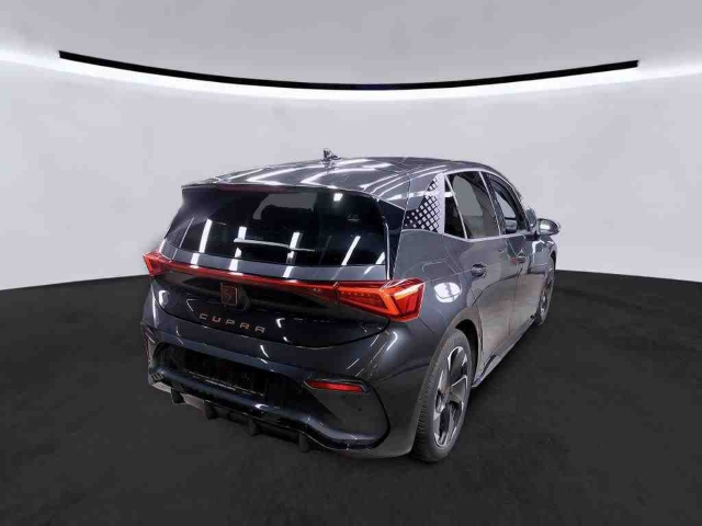 Born 62 kWh*Navi*LED*ACC*RüKa*SHZ*