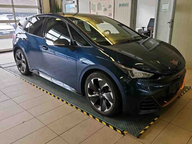 Born 62 kWh*Navi*LED*ACC*KEYLESS*RüKa*SHZ*