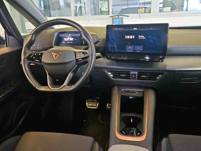 Born 62 kWh*Navi*LED*ACC*KEYLESS*RüKa*SHZ*