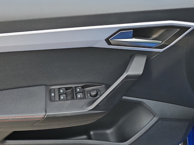 Arona FR 1.0 TSI*Navi*LED*ACC*SHZ*RüKa*