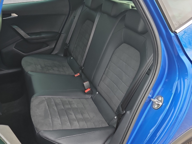 Arona FR 1.0 TSI*Navi*LED*ACC*SHZ*RüKa*