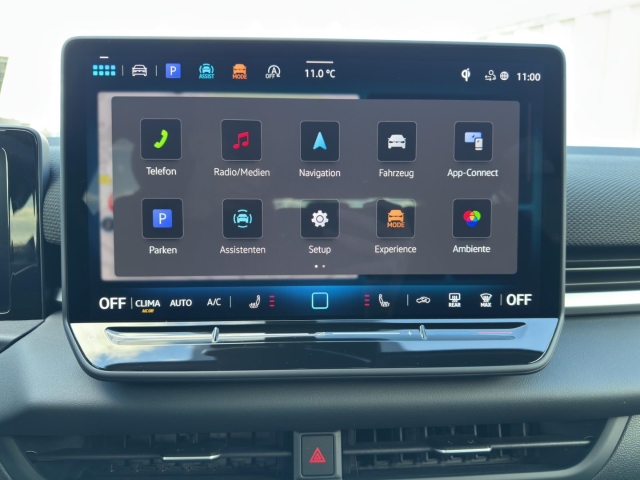 T-Roc R-Line 1.5 eTSI DSG*Navi*LED*ACC*RüKa*