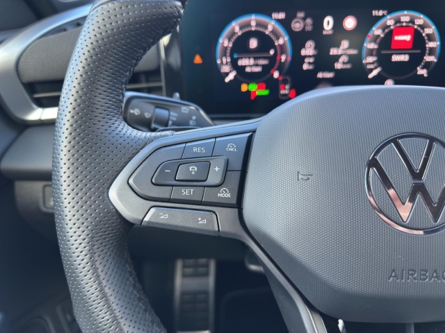 T-Roc R-Line 1.5 eTSI DSG*Navi*LED*ACC*RüKa*