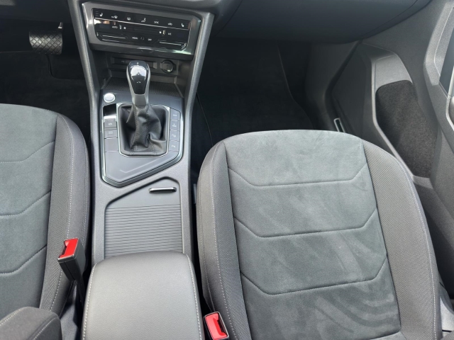 Tiguan Elegance 1.4 TSI eHybrid DSG*AHK*Navi*LED*