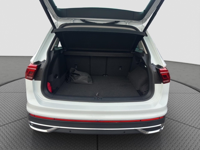 Tiguan Elegance 1.4 TSI eHybrid DSG*AHK*Navi*LED*