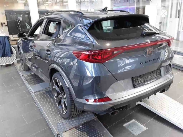 Formentor VZ 2.0 TSI DSG*Navi*LED* ACC*RFK*