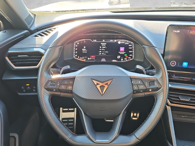 Formentor VZ 2.0 TSI DSG*Navi*LED* ACC*RFK*