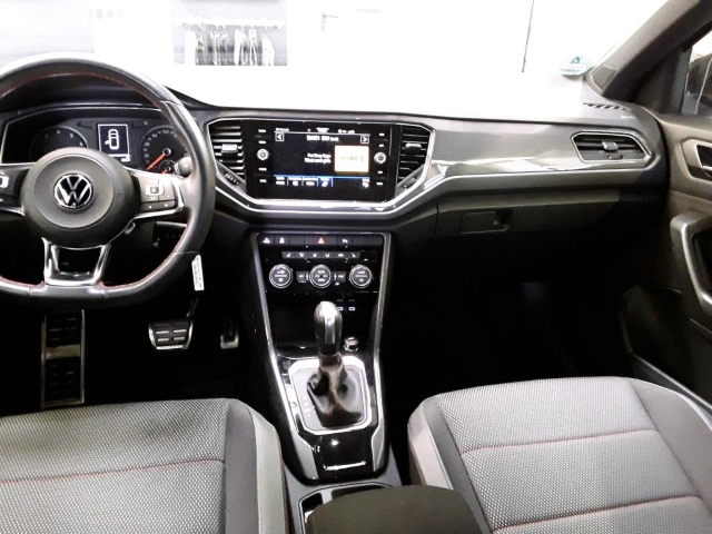 T-Roc Sport 1.5 TSI DS*AHK*Navi*LED*ACC*