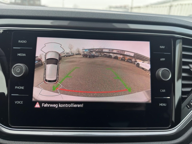 T-Roc Sport 1.5 TSI DS*AHK*Navi*LED*ACC*