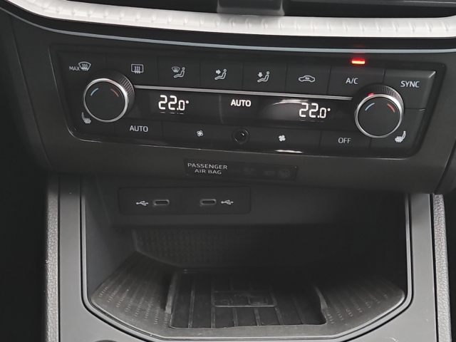 Ibiza Style 1.0 TSI*Navi*LED*ACC*RüKa*SHZ*