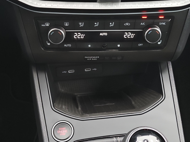 Ibiza Style 1.0 TSI*Navi*LED*ACC*RüKa*SHZ*