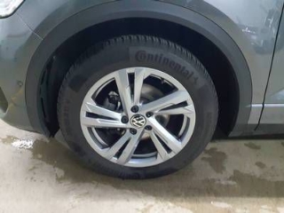 T-Roc R-Line 1.5 TSI DSG*AHK*Navi*ACC*RFK*