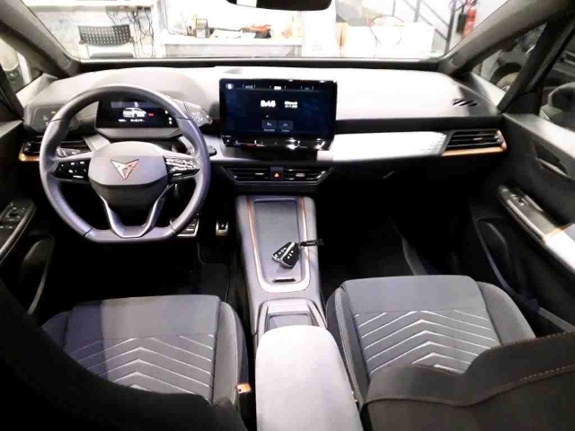 Born electric 62 kWh*Navi*LED*ACC*KEYLESS*