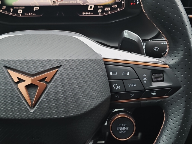 Ateca 4Drive DSG*Navi*LED*AHK*RüKa*ACC*SHZ*