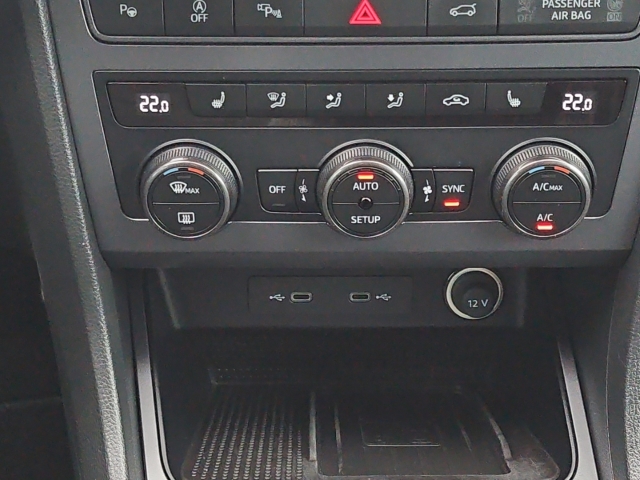 Ateca 4Drive DSG*Navi*LED*AHK*RüKa*ACC*SHZ*