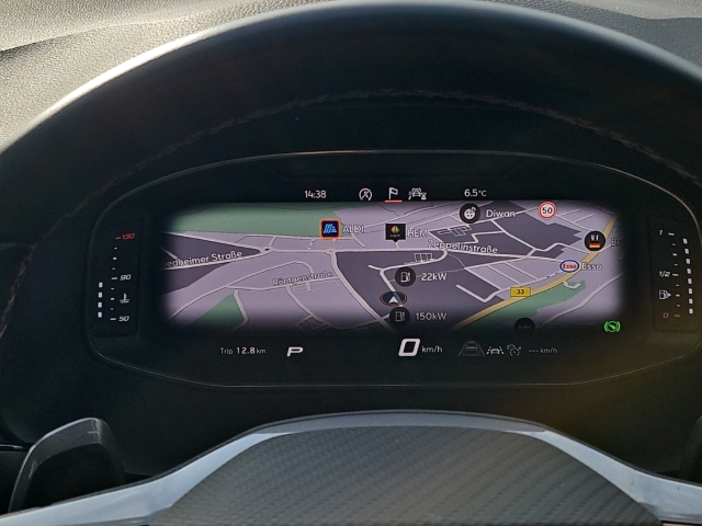 Ateca 2.0 TSI DSG 4Drive*AHK*Navi*LED*ACC*RüKa*