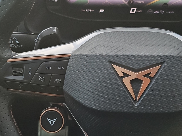 Ateca 2.0 TSI DSG 4Drive*AHK*Navi*LED*ACC*RüKa*