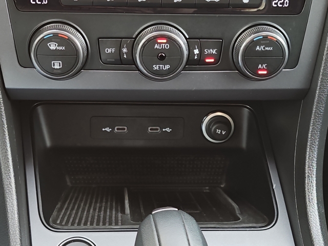 Ateca 2.0 TSI DSG 4Drive*AHK*Navi*LED*ACC*RüKa*