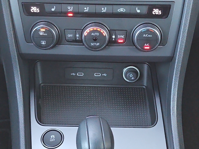 Ateca 1.5 TSI DSG*Navi*LED*ACC*El. Heckklappe*