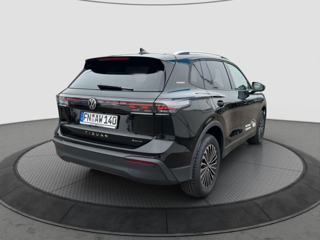 Tiguan ENERGY 2.0 TSI 4Motion DSG*AHK*Navi*