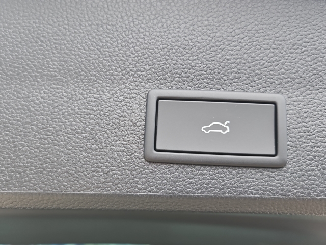 Ateca 2.0 TSI DSG 4Drive*Navi*LED* ACC*AHK*