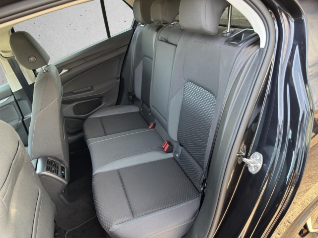 Golf VIII 1.5 TSI Active*Navi*LED*RüKa*SHZ*