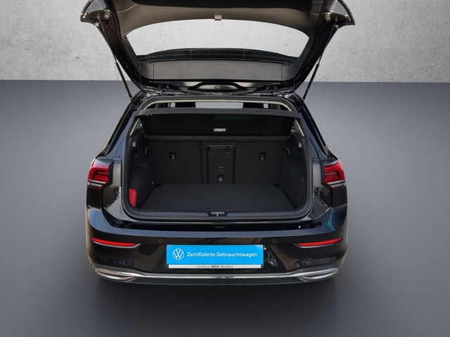 Golf VIII 1.5 TSI Active*Navi*LED*RüKa*SHZ*