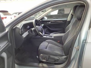 Passat Business 1.5 eTSI DSG*AHK*Navi*360 Kamera*