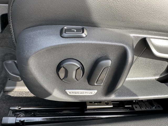 Passat Business 1.5 eTSI DSG*AHK*Navi*360 Kamera*