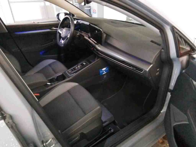 Golf VIII ACTIVE 1.0 eTSI DSG*AHK*Navi*LED*