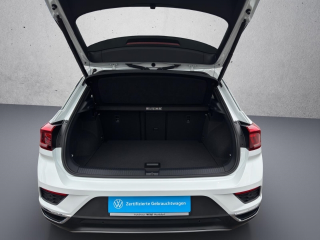 T-Roc Sport 1.5 TSI DSG*AHK*Navi*LED*ACC*