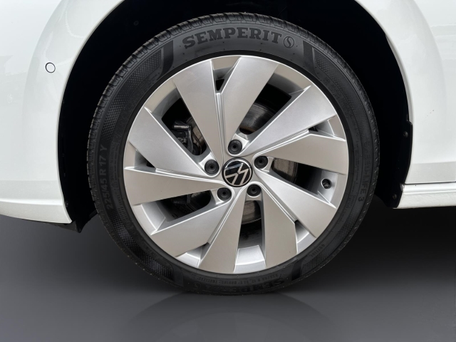 Golf VIII Variant Style 2.0 TSI DSG*Navi *LED*