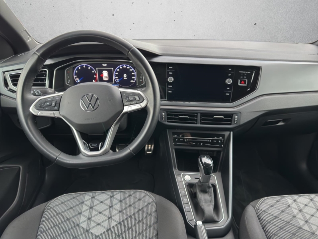 Taigo R-Line 1.5 TSI DSG*AHK*NAVI*