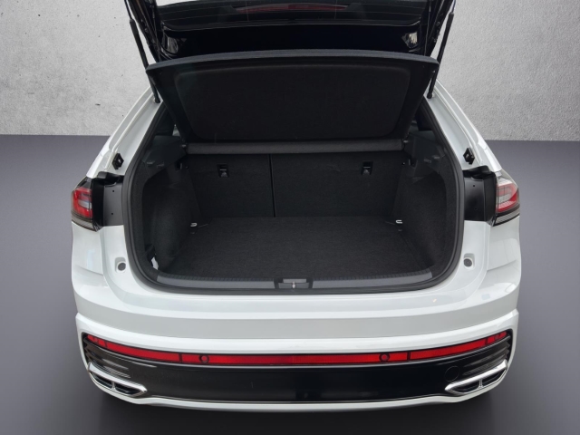 Taigo R-Line 1.5 TSI DSG*AHK*NAVI*