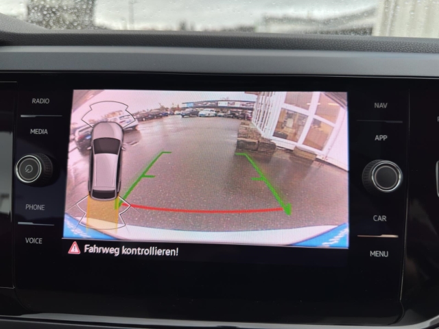 Taigo R-Line 1.5 TSI DSG*AHK*NAVI*