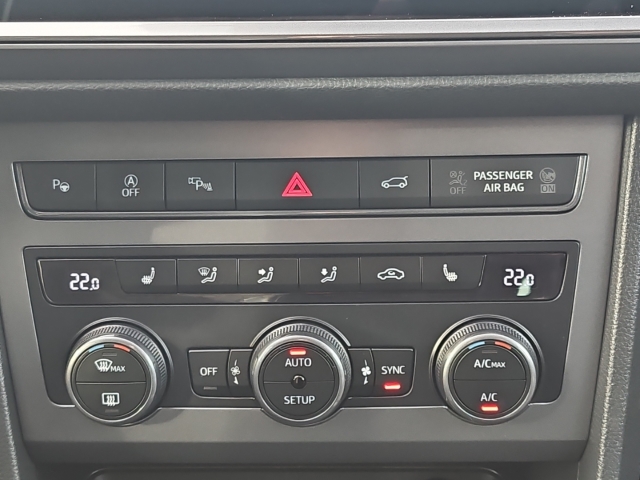 Ateca 4D VZ 2,0 TSI DSG*Navi*LED*Pano*RüKa*ACC*