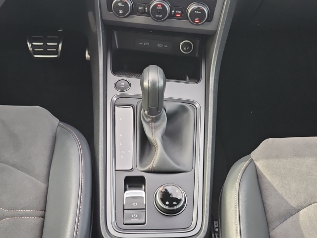 Ateca 4D VZ 2,0 TSI DSG*Navi*LED*Pano*RüKa*ACC*