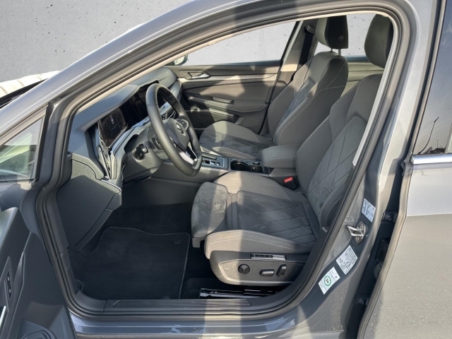 Golf Style VIII 2.0 TDI DSG Navi* LED