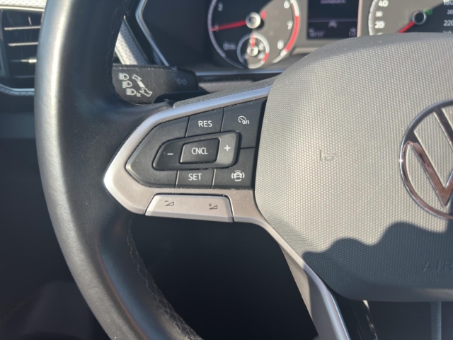T-Cross 1.0 TSI Active*Navi*LED*RüKa*SHZ*