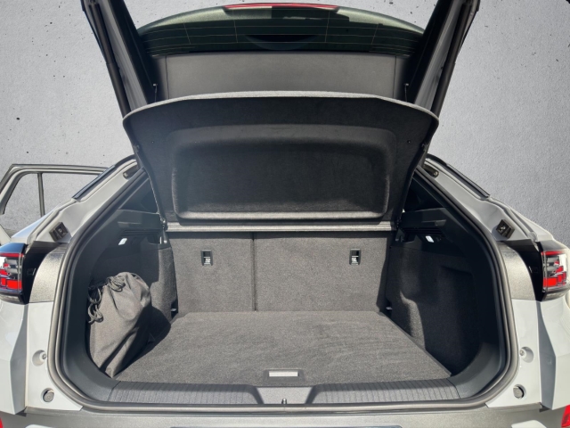 ID.4 Pro Performance 150kW*AHK*Pano*Navi*LED*ACC*