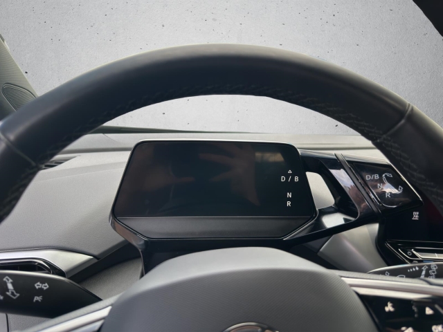 ID.4 Pro Performance 150kW*AHK*Pano*Navi*LED*ACC*