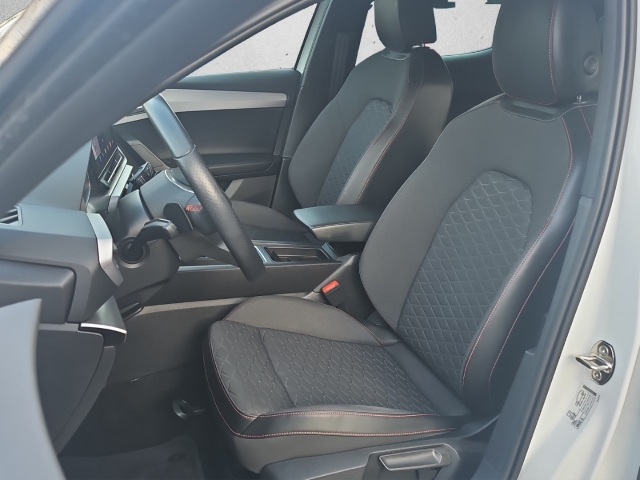 Leon 1,5 eTSI FR *Navi*AHK*LED*PDC*SHZ*